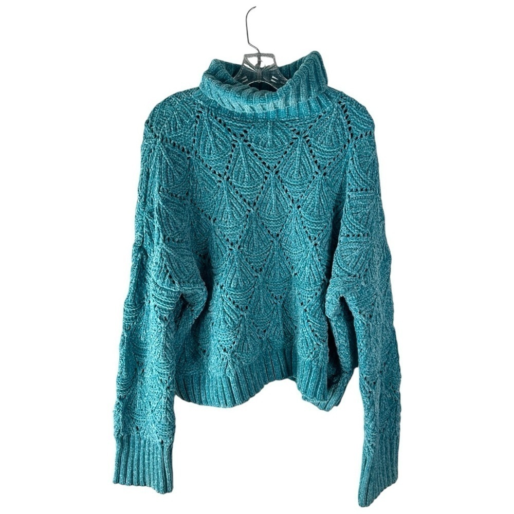 Pol Cropped Turtleneck Pullover Sweater in Aqua Size Large
